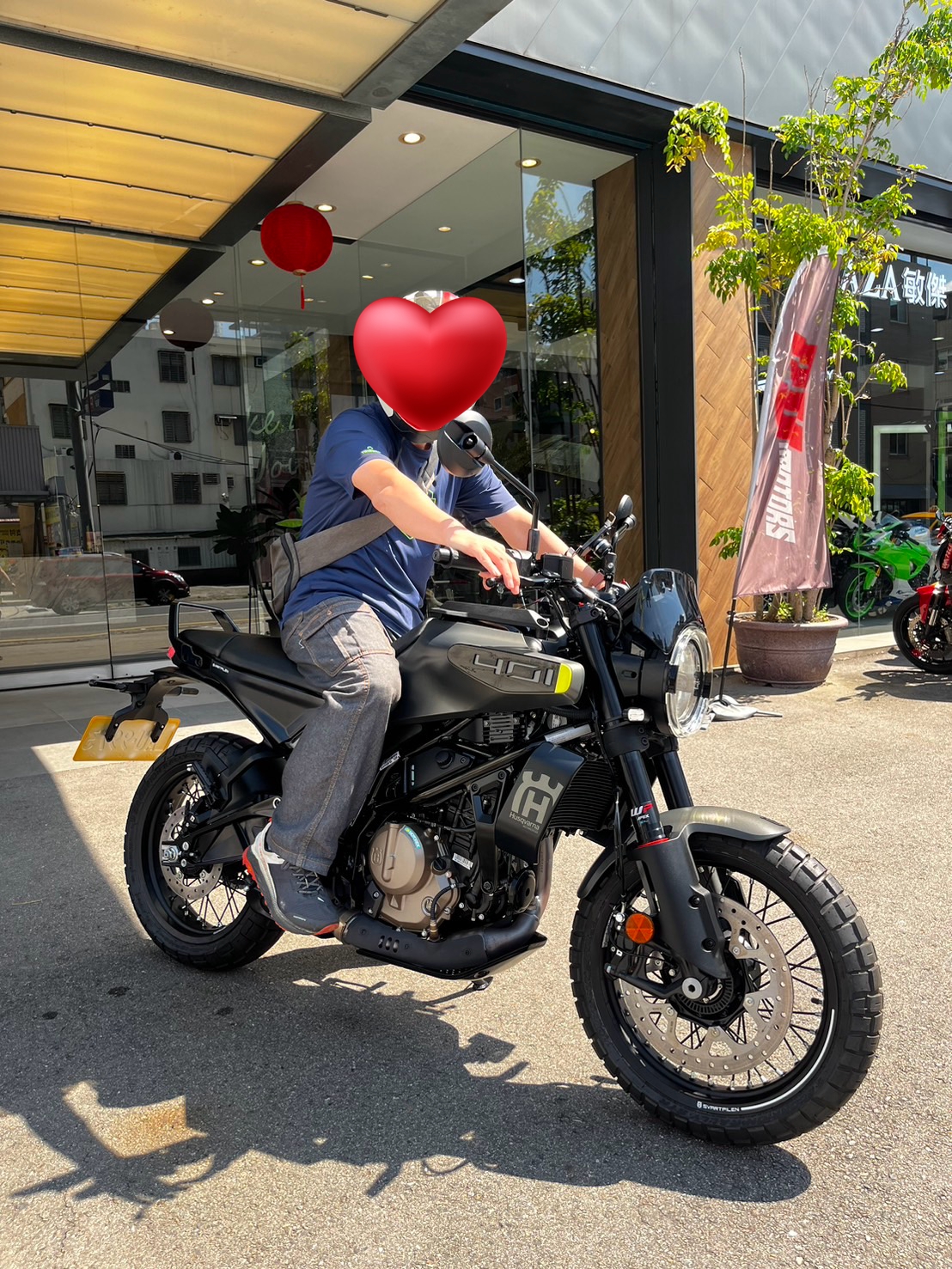 【重車銷售職人-宇軒 (敏傑)】HUSQVARNA SVARTPILEN 401 - 「Webike-摩托車市」 【敏傑宇軒】賀交車 鐘大哥 Husqvarna Svartpilen 黑箭 401 總代理公司車