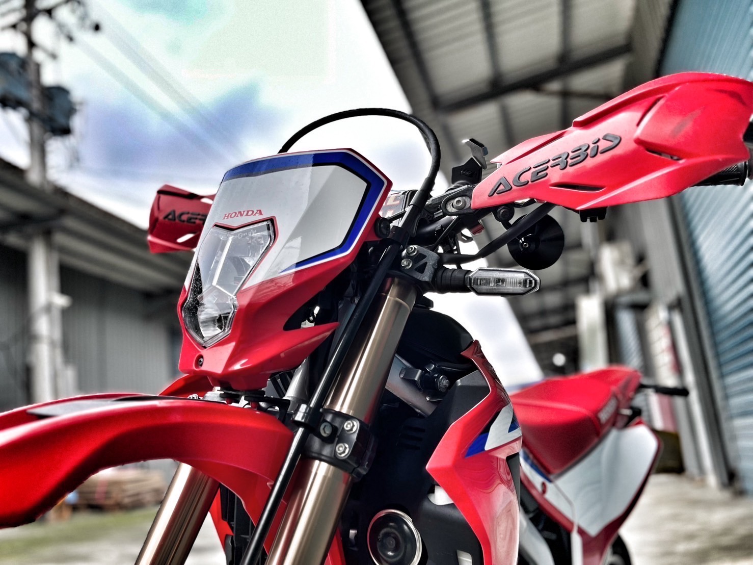 HONDA CRF300L - 中古/二手車出售中 改滑胎 YSS後避震 Andreani前叉 Slider滑胎框+碟盤 小資族二手重機買賣 | 小資族二手重機買賣