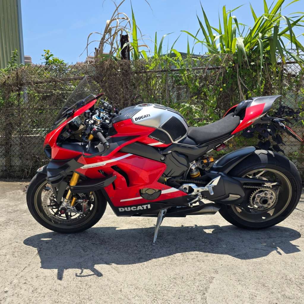 DUCATI PANIGALE V4S superleggera樣式 - 中古/二手車出售中 DUCATI PANIGALE V4S superleggera樣式 | J.C.重車