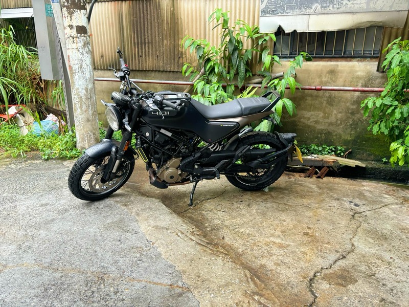 HUSQVARNA SVARTPILEN 401 - 中古/二手車出售中 HUSQVARNA SVARTPILEN 黑箭401 公司車 | 個人自售