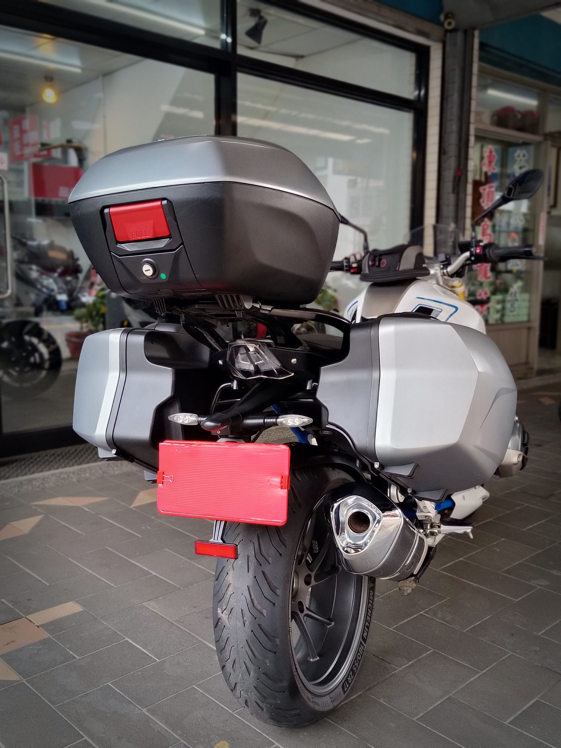 BMW R1200R - 中古/二手車出售中 R1200R ABS 總代理，原漆美車只跑28030km | 成蘆進口摩托車