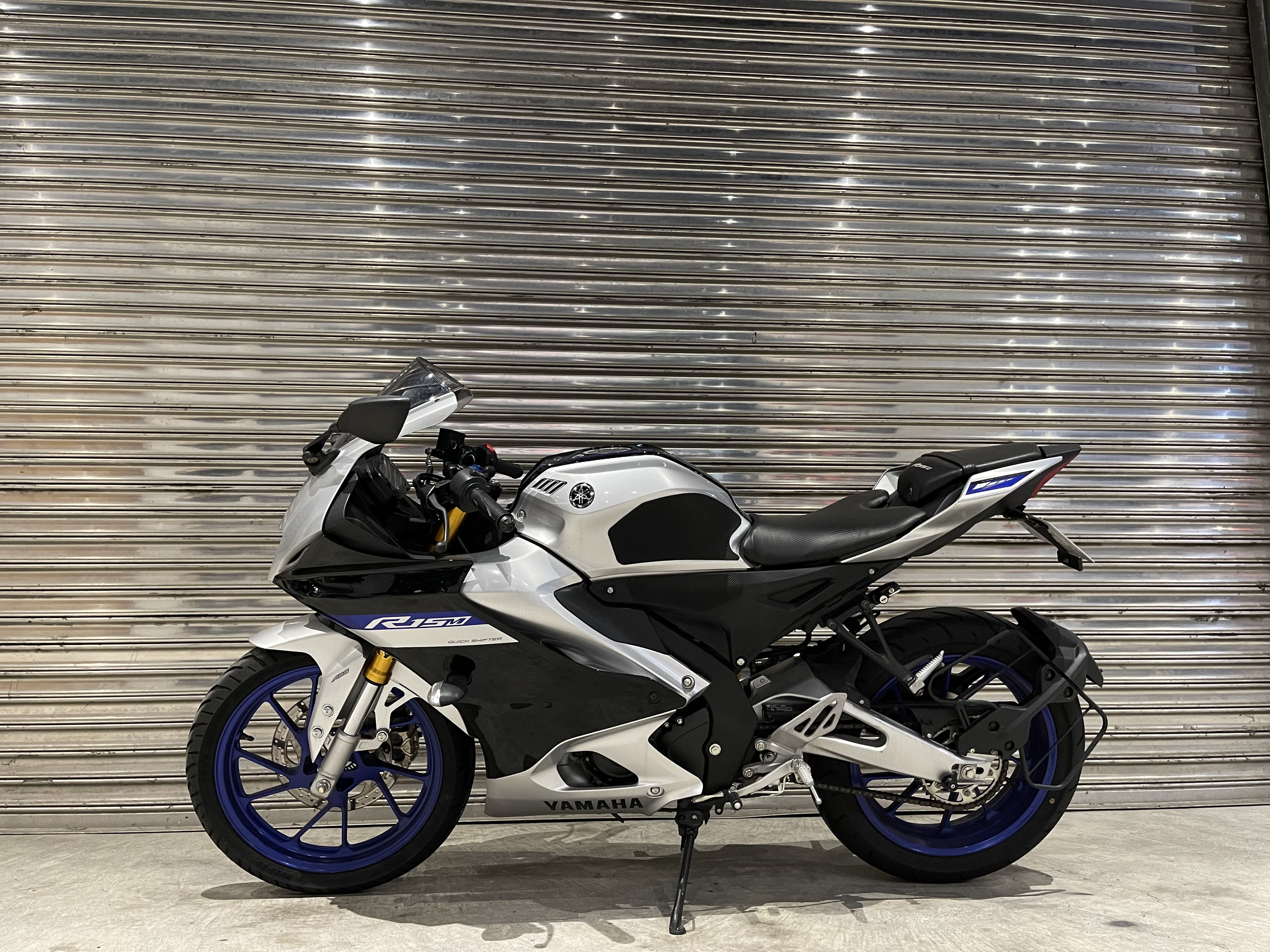 YAMAHA YZF-R15 - 中古/二手車出售中 2022年 YAMAHA YZF-R15M/0元交車/分期貸款/車換車/線上賞車/到府交車 | 翊帆重車-Queena