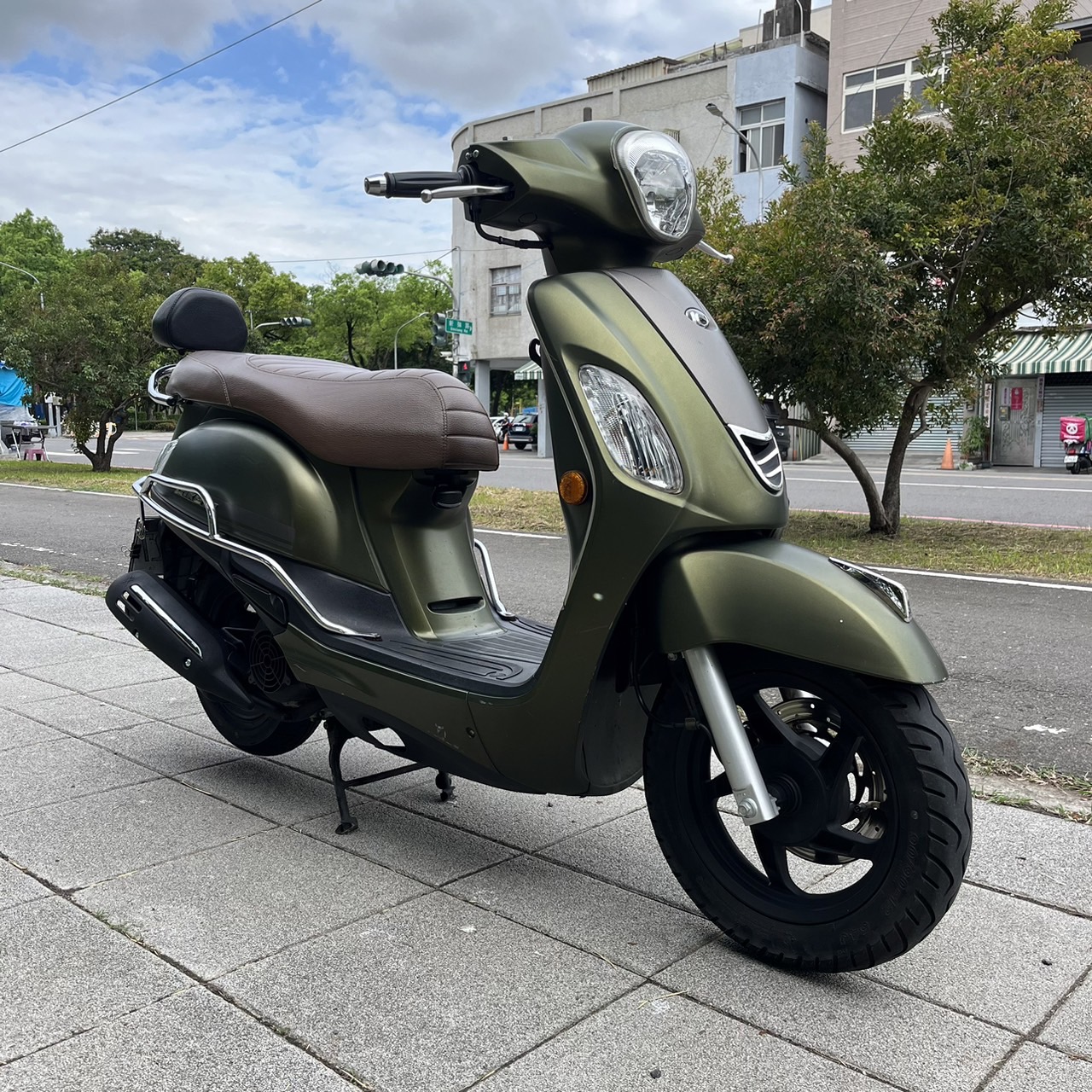 光陽 LIKE - 中古/二手車出售中 【高雄二手機車】2019 光陽 LIKE 150 #5327 實車實價/高雄二手機車買賣/便宜售代步車/經濟車 | 貳輪嶼二手機車行-高雄店/中古重機收購/gogoro買賣推薦/線上估價立刻加Line:@motor888 （台南、屏東也有到府收購）