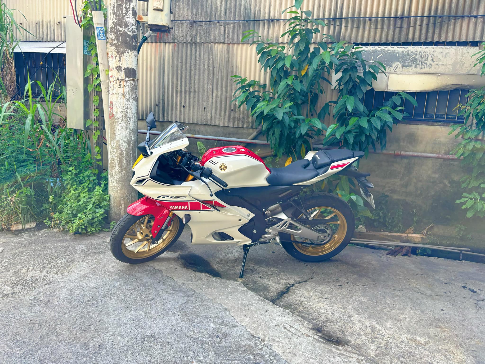 YAMAHA YZF-R15 - 中古/二手車出售中 YAMAHA R15M 60週年配色 | 個人自售