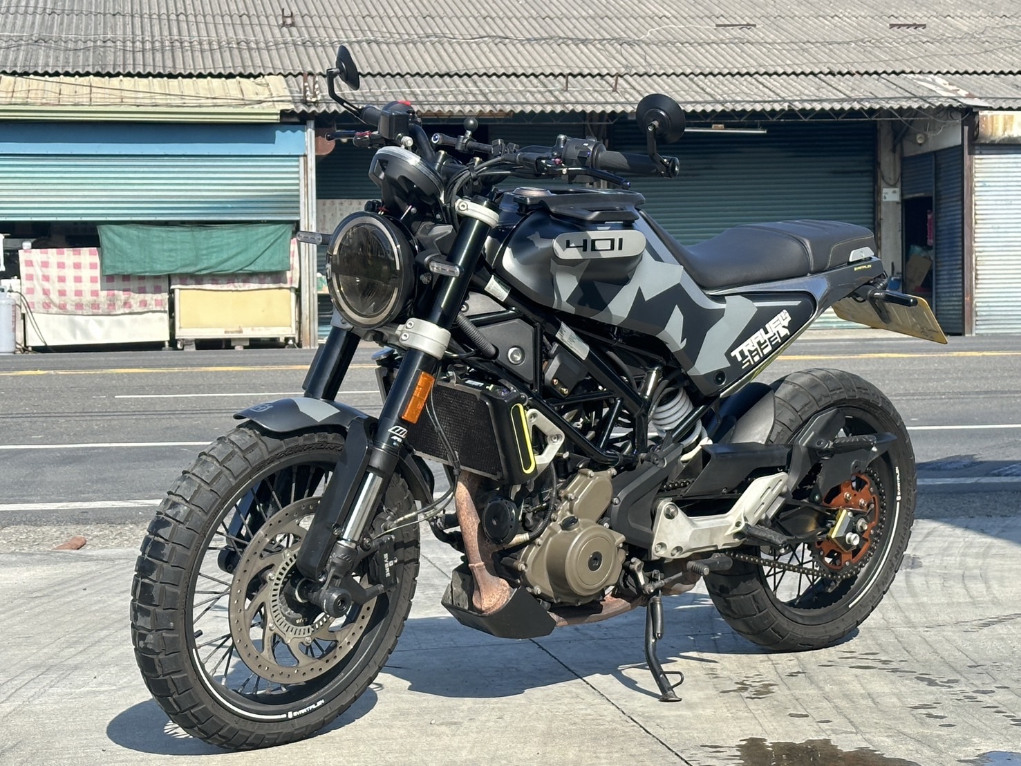 HUSQVARNA SVARTPILEN 401 - 中古/二手車出售中 黑箭401（公司車） | YSP 建興車業