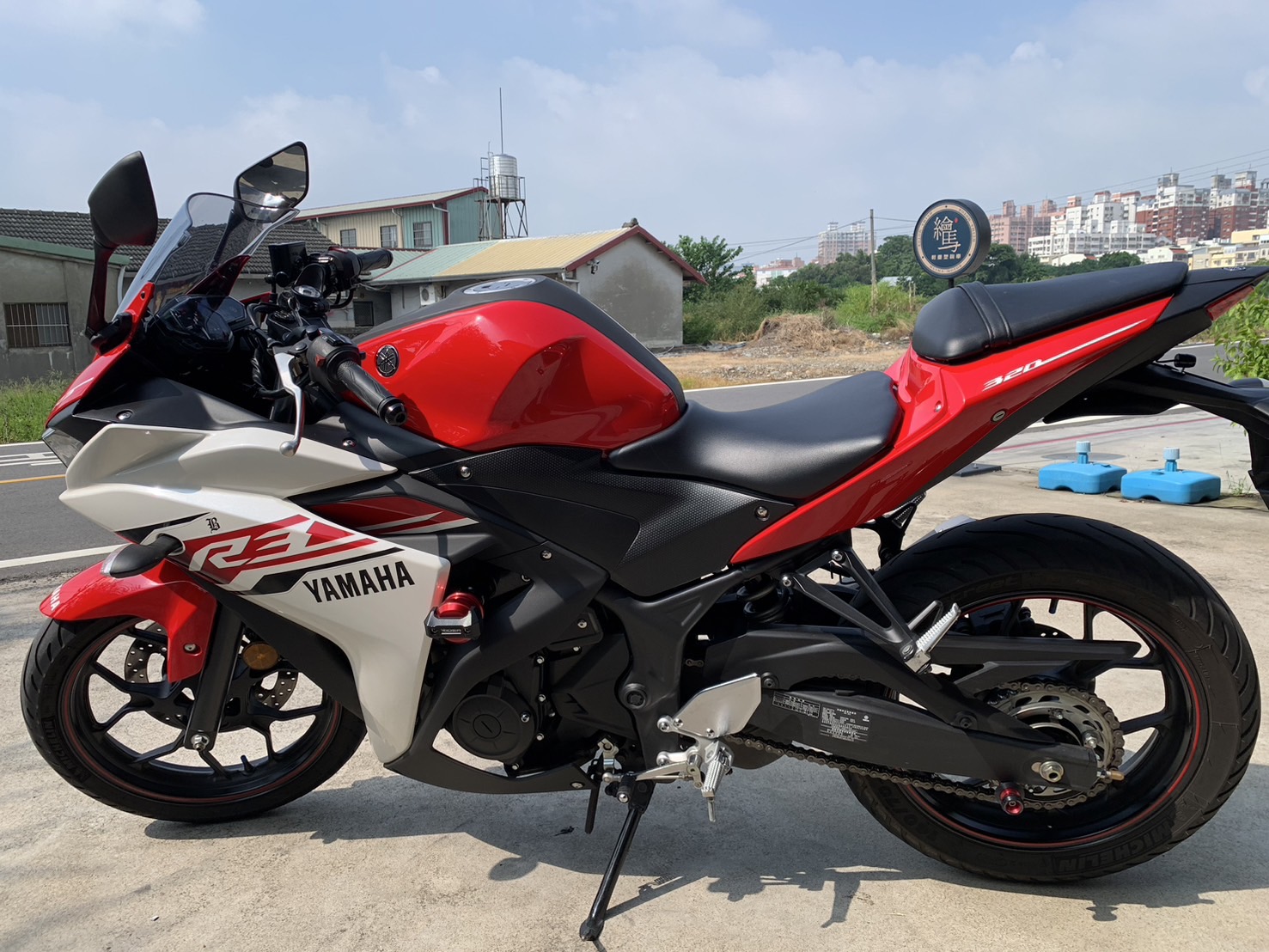 YAMAHA YZF-R3 - 中古/二手車出售中 售 2015 YAMAHA YZF-R3！里程僅六千八！一手女用車，照顧的非常好！車都放車庫 | 繪馬輕重型機車