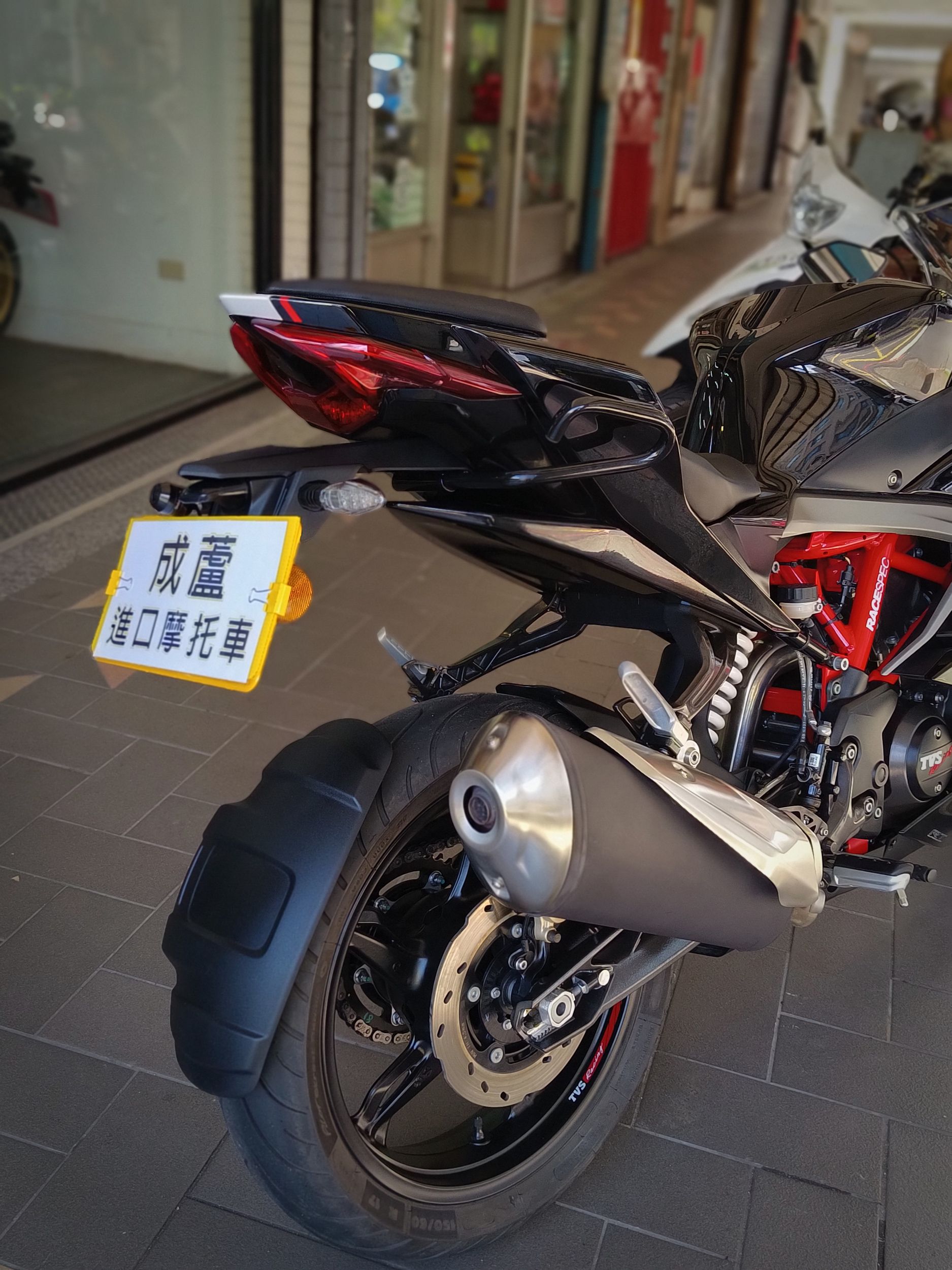 KAWASAKI NINJA400 - 中古/二手車出售中 TVS APACHE RR310 ABS 一手車只跑2875km，原漆完美無傷如新車般 | 成蘆進口摩托車