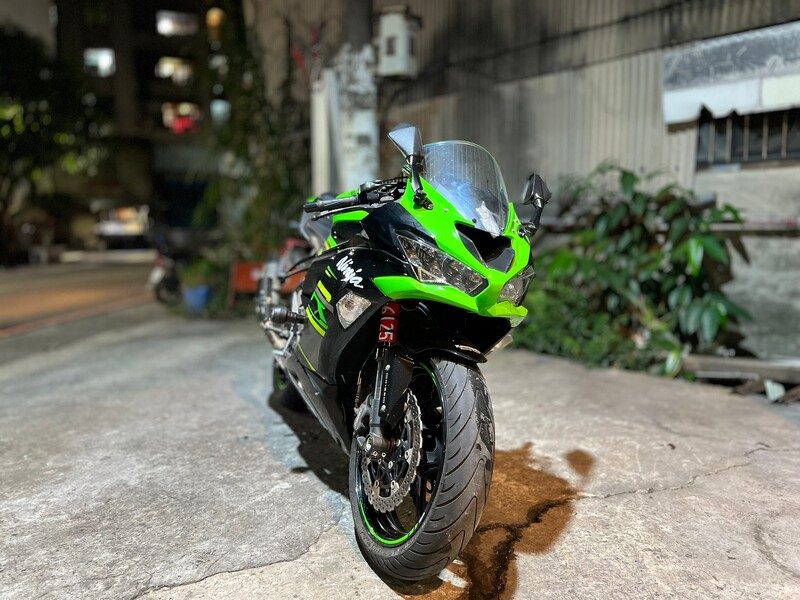 KAWASAKI NINJA ZX-6R - 中古/二手車出售中 Kawasaki ZX-6R(636)   協助分期、託運、換車補貼、代償結清。 ​Line ID:@q0984380388 | 小菜輕重機