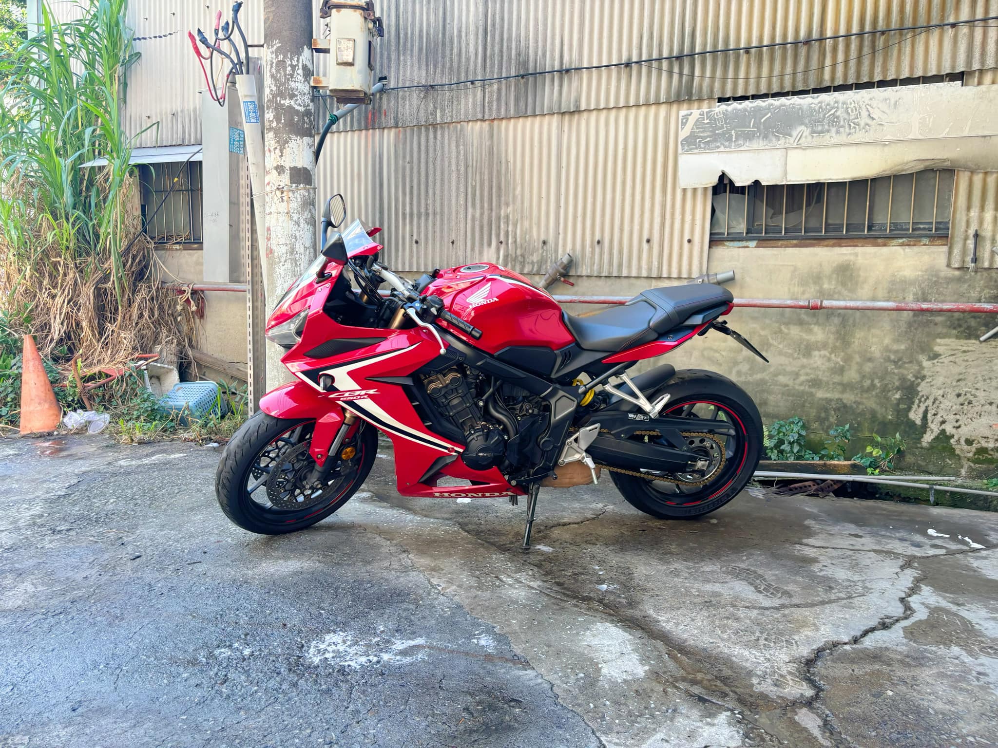 HONDA CBR650R - 中古/二手車出售中 HONDA CBR650R 台本車 | 個人自售