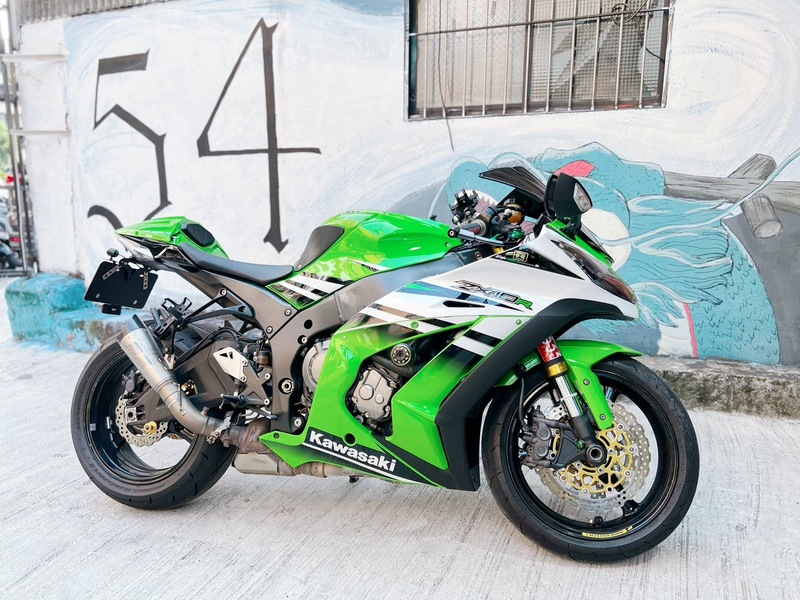 KAWASAKI NINJA ZX-10R - 中古/二手車出售中 Kawasaki ZX10R 可分期 可換車 歡迎詢問:line:@q0984380388 | 小菜輕重機