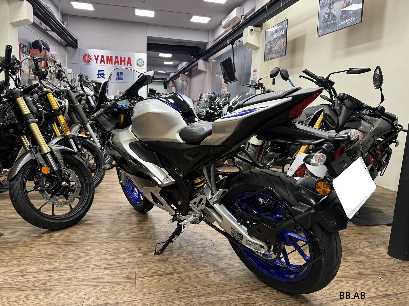 YAMAHA R15M - 中古/二手車出售中 【新竹長龍車業】YAMAHA 山葉 R15M 公司車 | 新竹長龍車業行