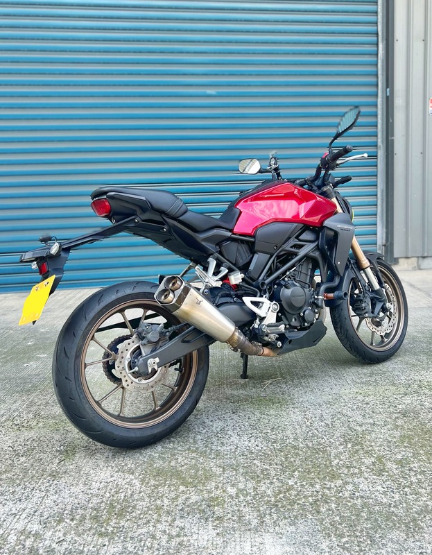 HONDA CB300R - 中古/二手車出售中 2021年 CB300R IXRACE排氣管(原廠管在)、前後行車記錄器 無摔 無事故 | 阿宏大型重機買賣