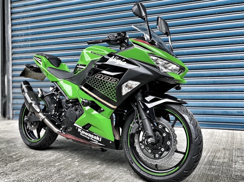 KAWASAKI NINJA400 - 中古/二手車出售中 碳纖維排氣管 行車記錄器 WH!Z腳踏後移 超多改裝 小資族二手重機買賣 | 小資族二手重機買賣