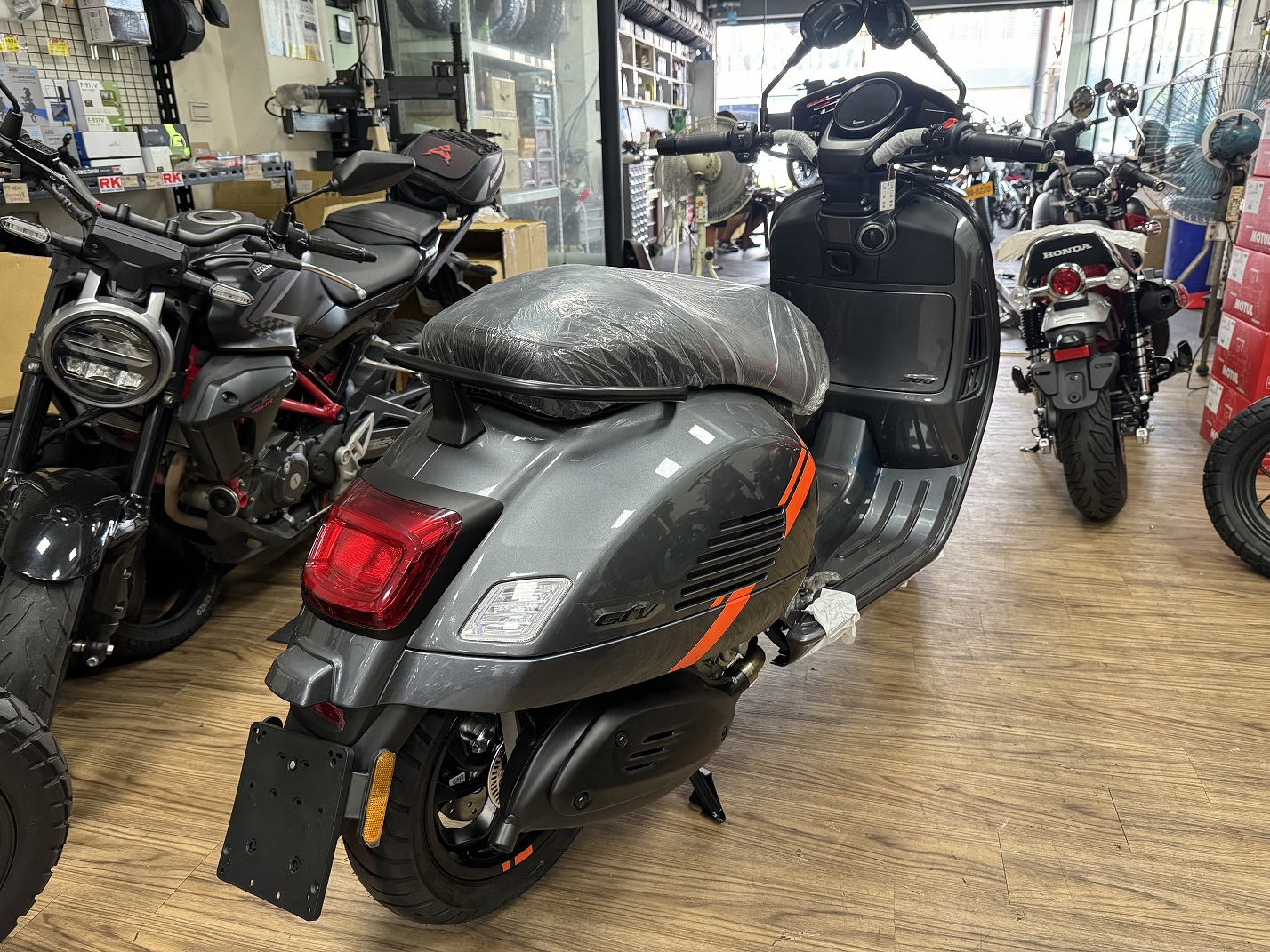 VESPA GTV300ie新車出售中 【新竹長龍車業】Vespa 偉士牌 GTV 300 | 新竹長龍車業行