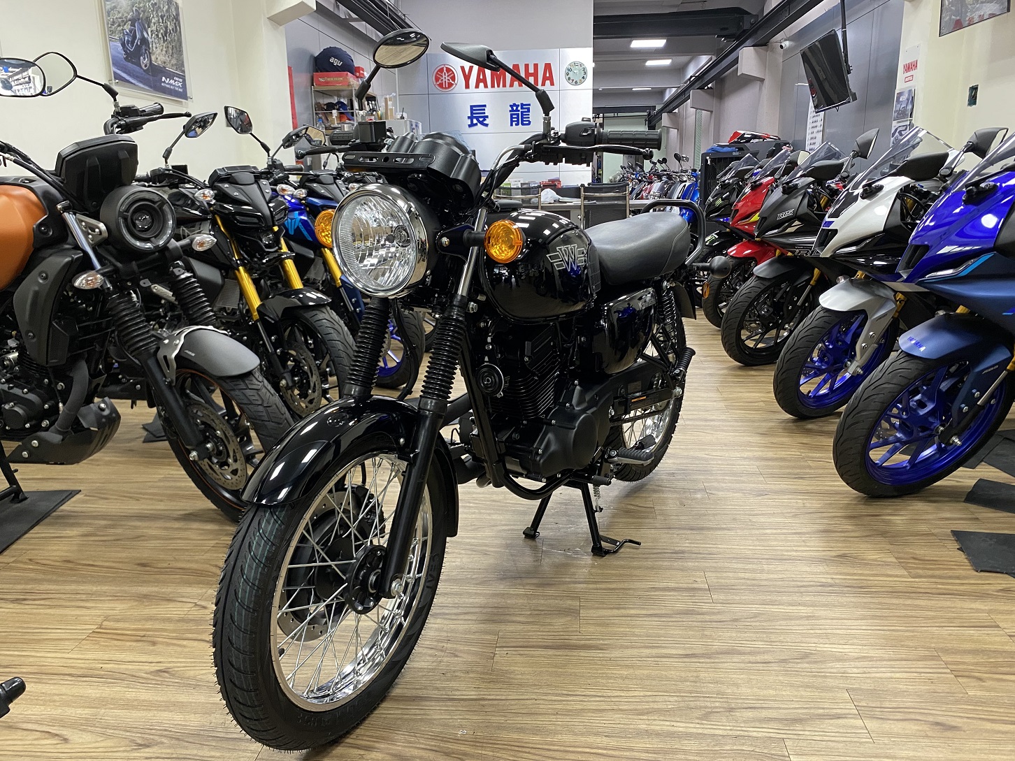 KAWASAKI W175新車出售中 【新竹長龍車業】2024 W175 新式樣 | 新竹長龍車業行