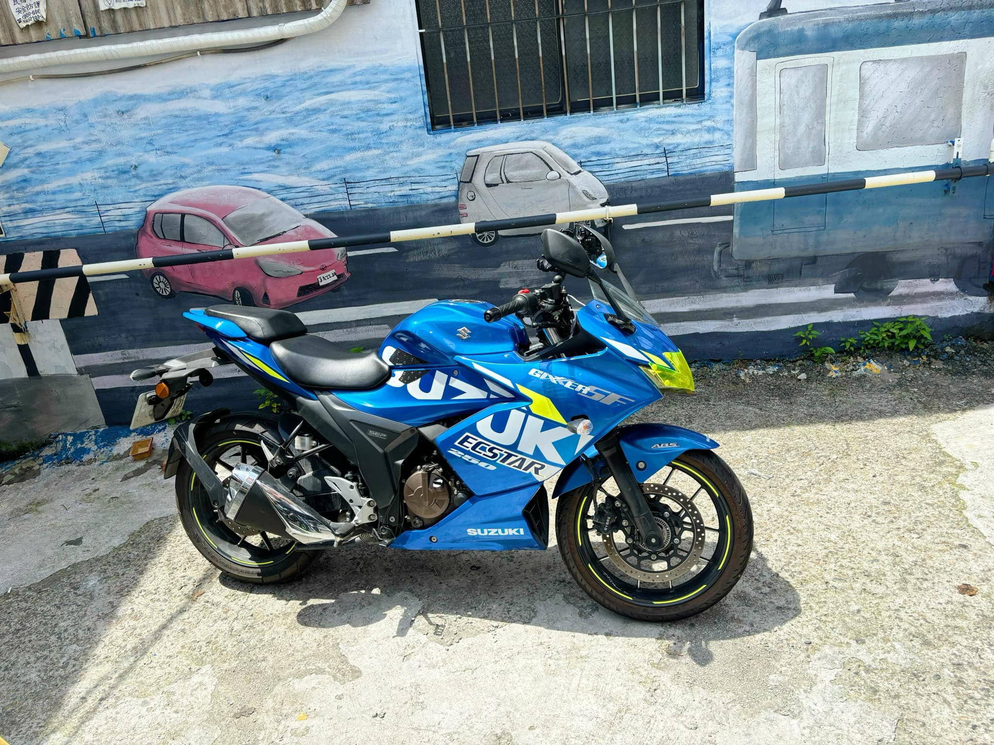 SUZUKI GIXXER 250 SF - 中古/二手車出售中 SUZUKI Gixxer SF250 | 個人自售