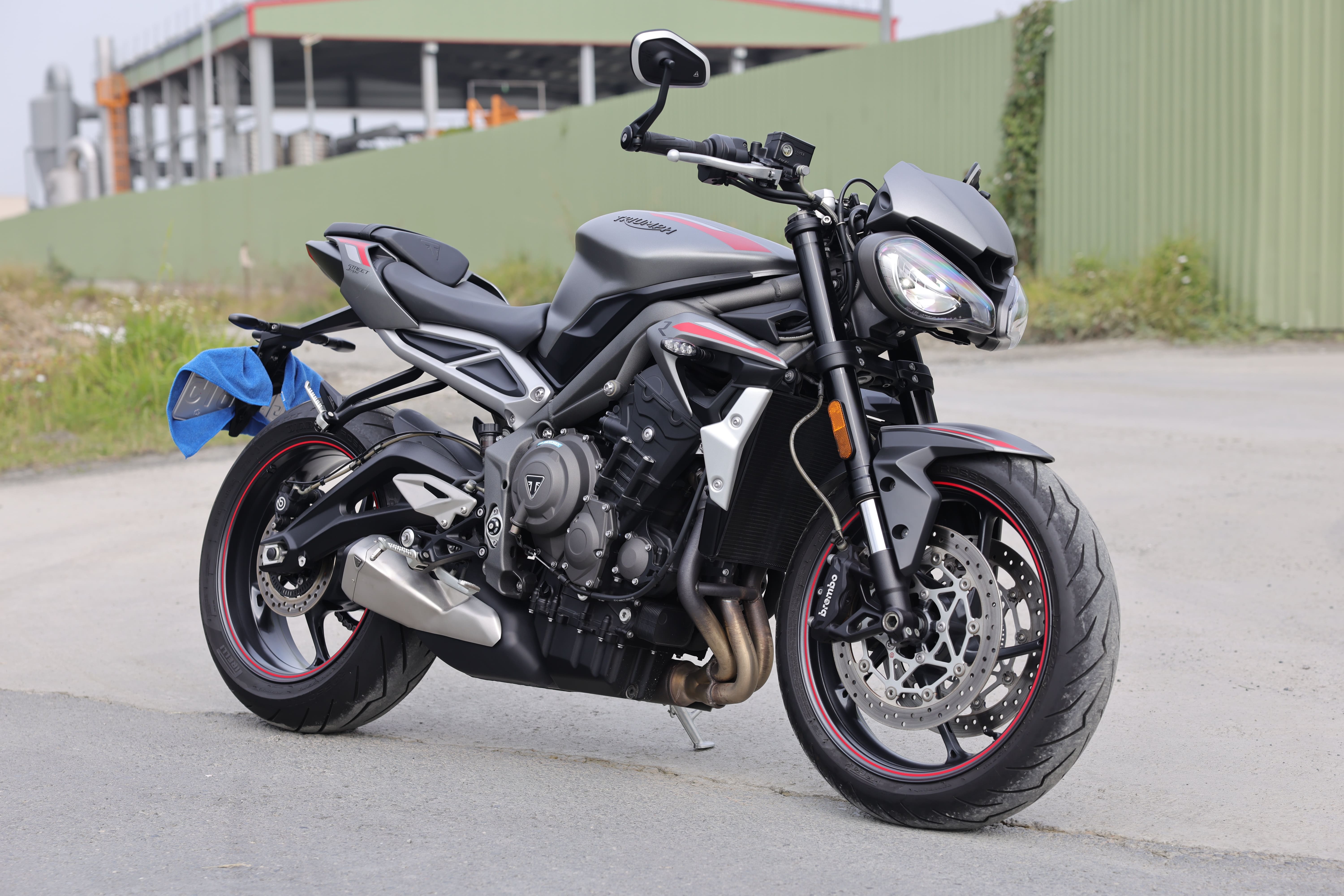 【個人自售】TRIUMPH STREET TRIPLE R LOW - 「Webike-摩托車市」 TRIUMPH STREET TRIPLE 765R 2021年