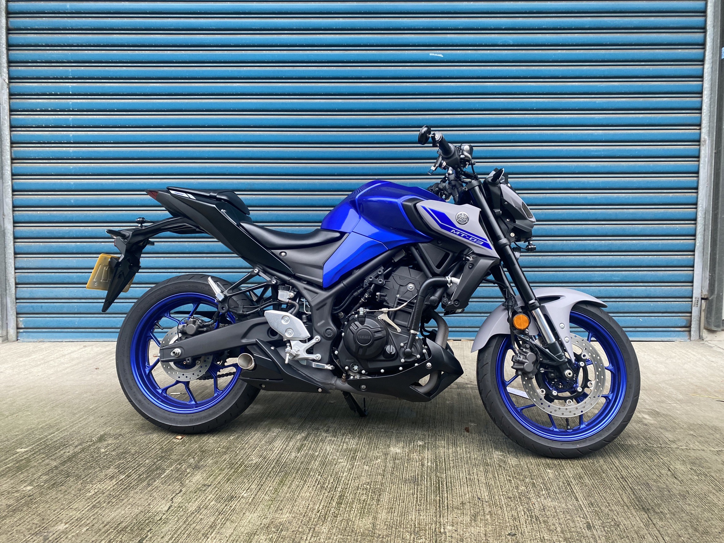 YAMAHA MT-03 - 中古/二手車出售中 21年MT03 改裝套件： 行車紀錄器 端子鏡 黑準手機架 USB行車充電 改裝尾段排氣管(原廠在) | Motoshen大聖二輪廣場