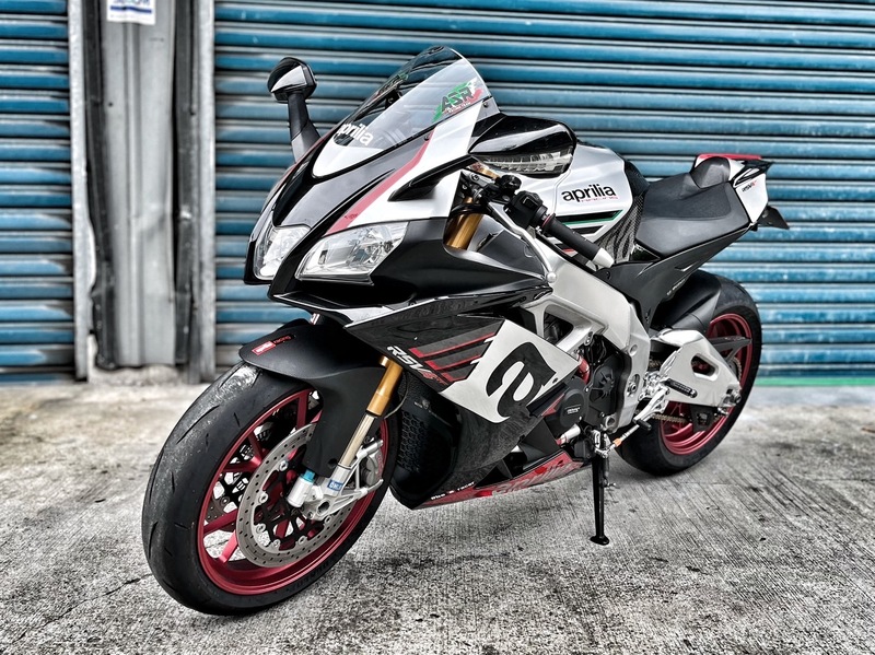 APRILIA RSV4 RF - 中古/二手車出售中 碳蠍管 IRC進退快排 腳踏後移改返打 超多改裝 小資族二手重機買賣 | 小資族二手重機買賣