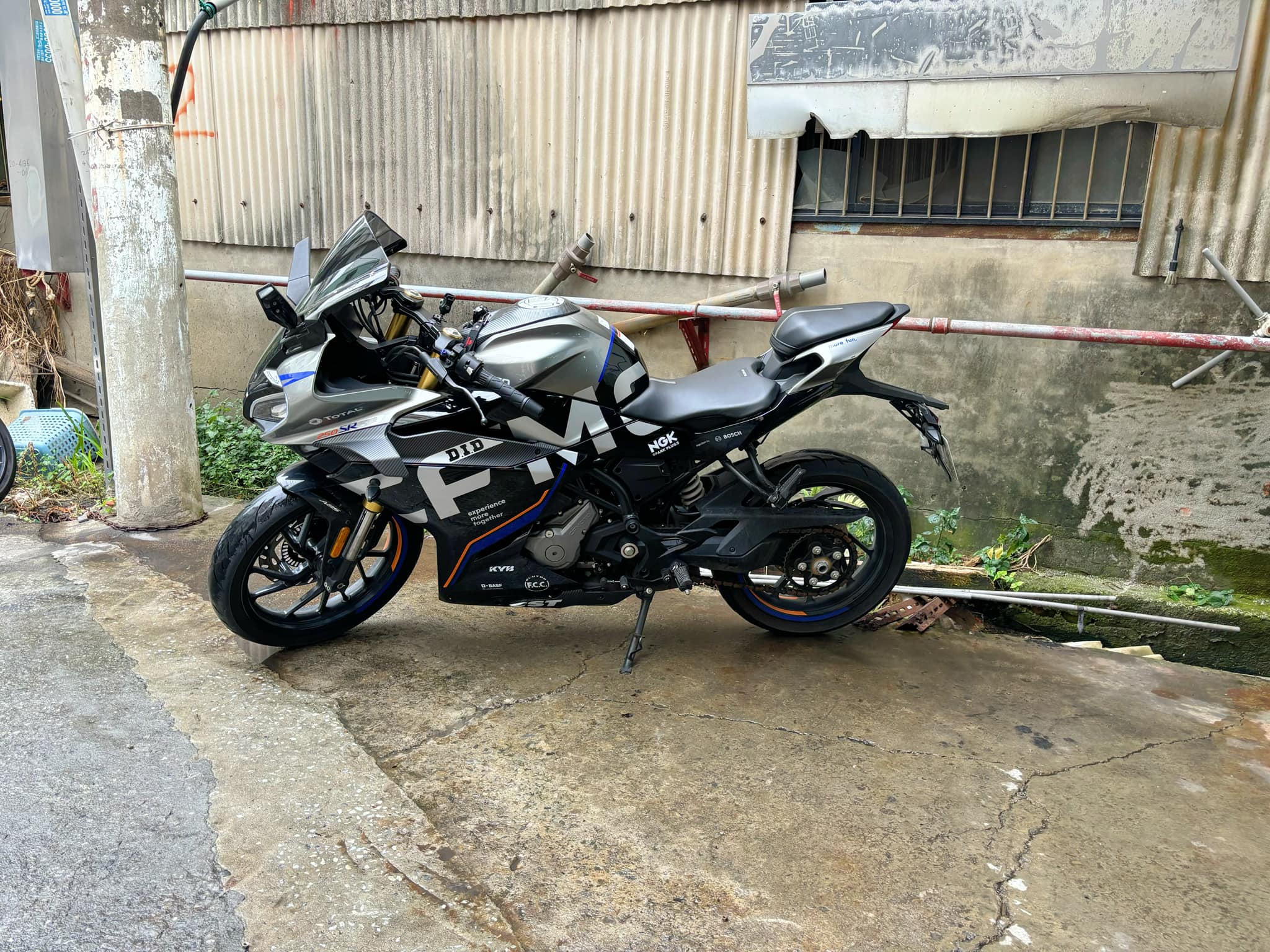 CFMOTO 春風250SR S - 中古/二手車出售中 春風250SR S | 個人自售