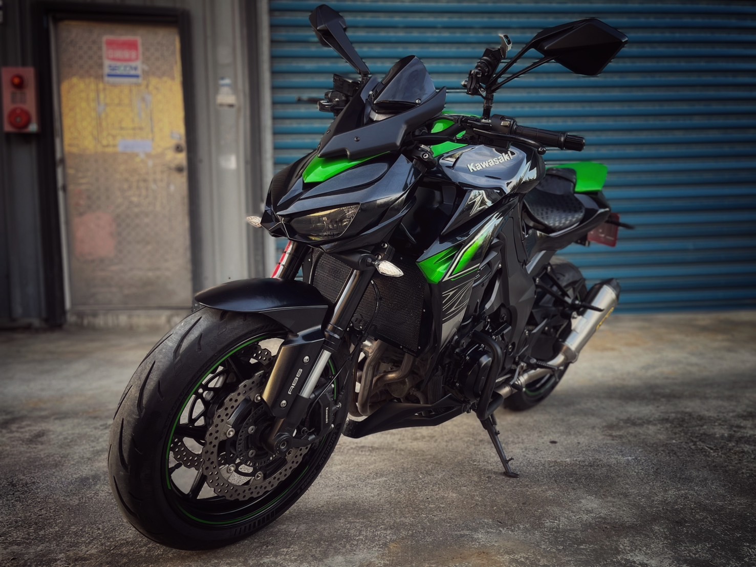 KAWASAKI Z1000 - 中古/二手車出售中 Z1000四代 檔顯 滑離版 Arrow排氣管 里程保證 原廠保養 小資族二手重機買賣 | 小資族二手重機買賣