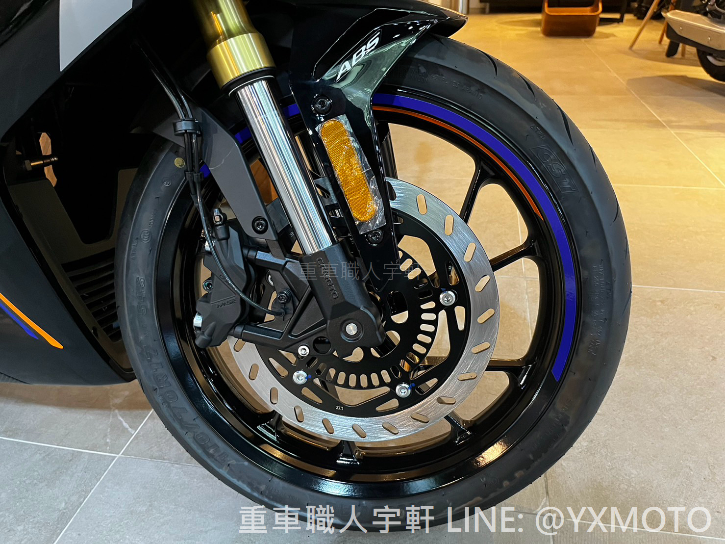 CFMOTO  250SR S新車出售中 【健雄宇軒】零利率 熱烈預購中 ! CFMOTO 250SR S 銀黑 單搖臂版本 總代理公司車 | 重車銷售職人-宇軒 (敏傑)