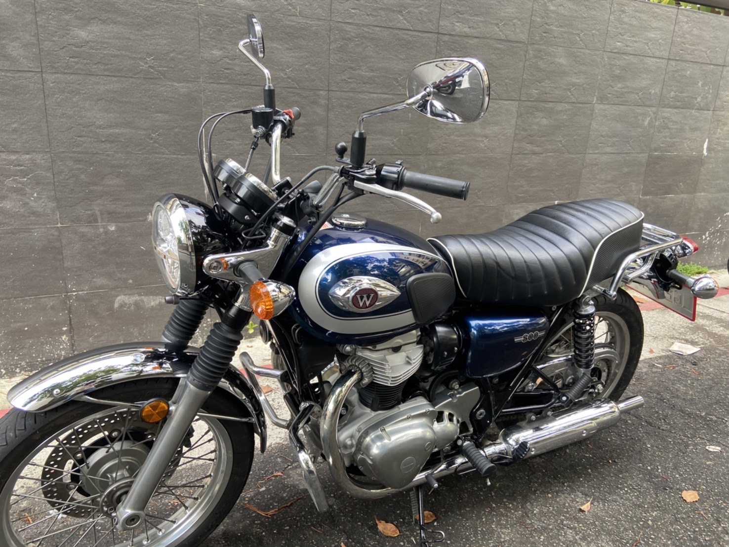 KAWASAKI W800 - 中古/二手車出售中 台崎美車託售.定期保養.車況極佳.車主年邁割愛.全額銀貸免保人 | 立帆國際重機代銷中心