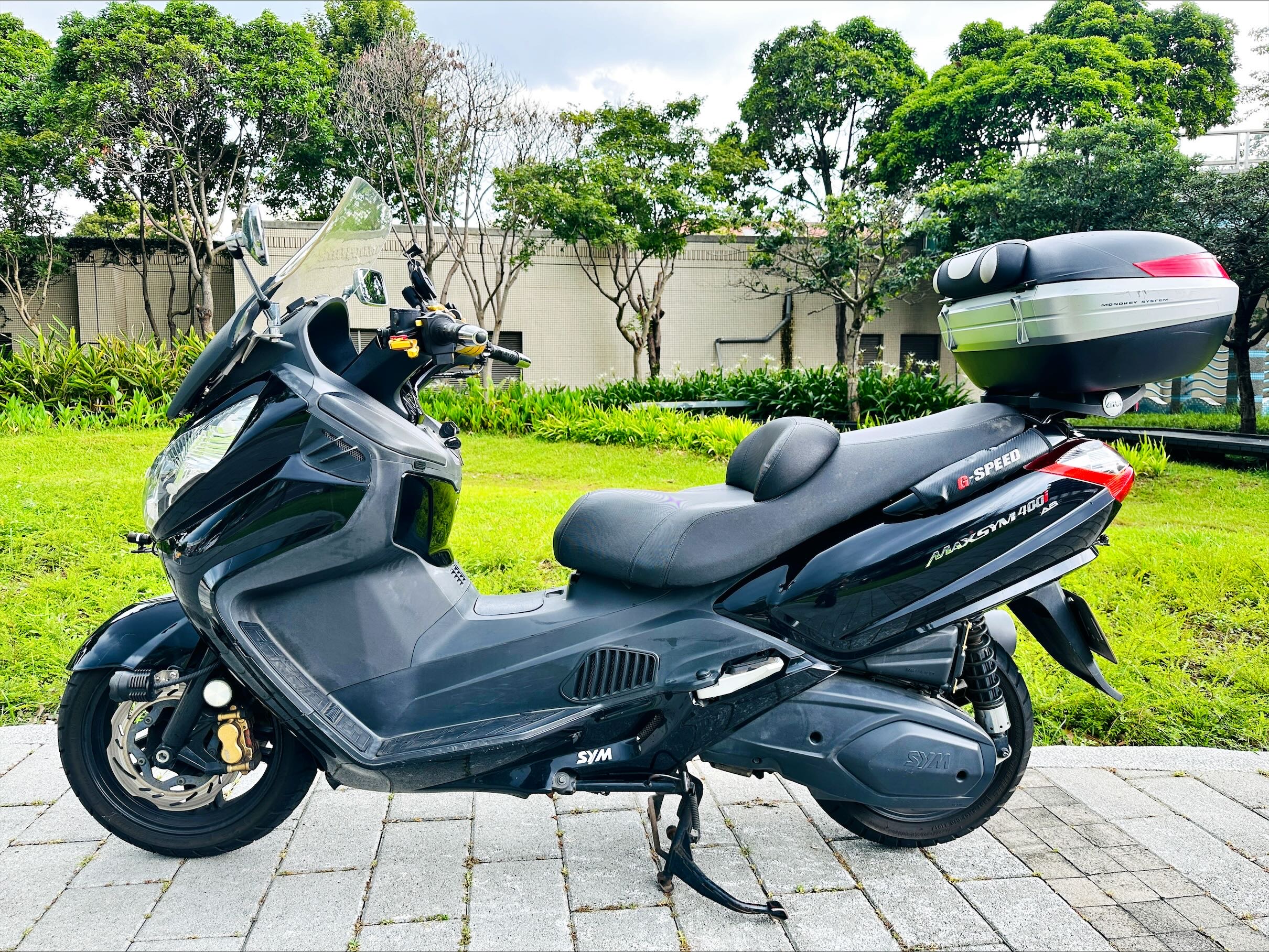 三陽 MAXSYM 400i - 中古/二手車出售中 SYM 三陽 MAXSYM400 2013 妹西400 | 輪泰車業