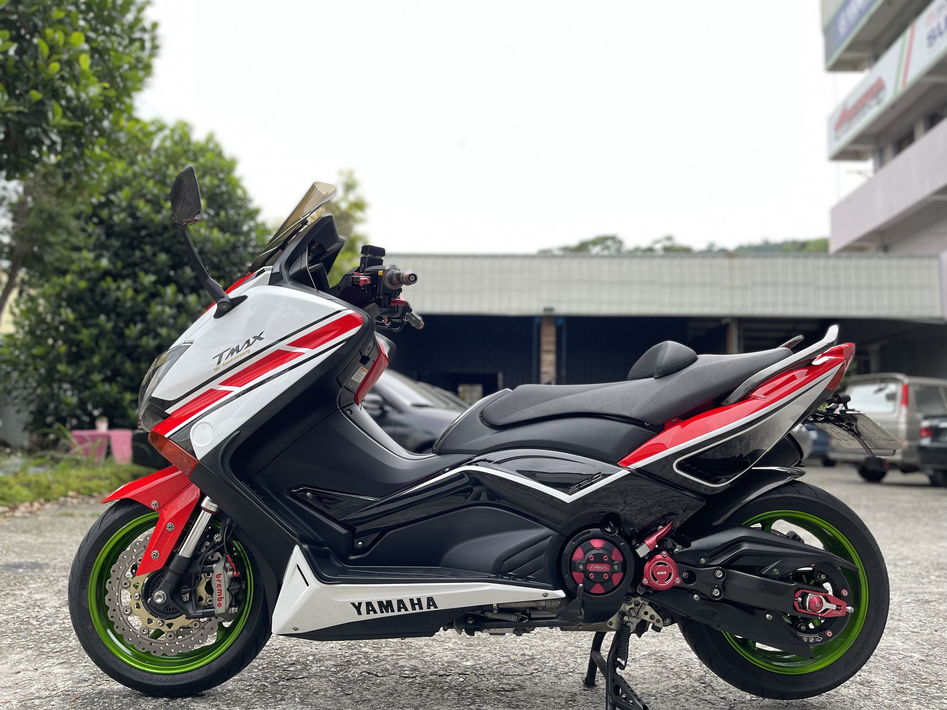 YAMAHA TMAX530 - 中古/二手車出售中 2014年 YAMAHA TMAX530 倒叉 iKEY/0元交車/分期貸款/車換車/線上賞車/到府交車 | 翊帆重車-Queena