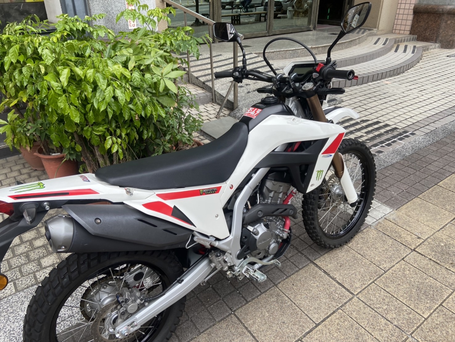 HONDA CRF300L - 中古/二手車出售中 一手美車.低座版83公分.休閒清鬆騎車.無飛無跳無僚K.全額銀貸免保人 | 個人自售