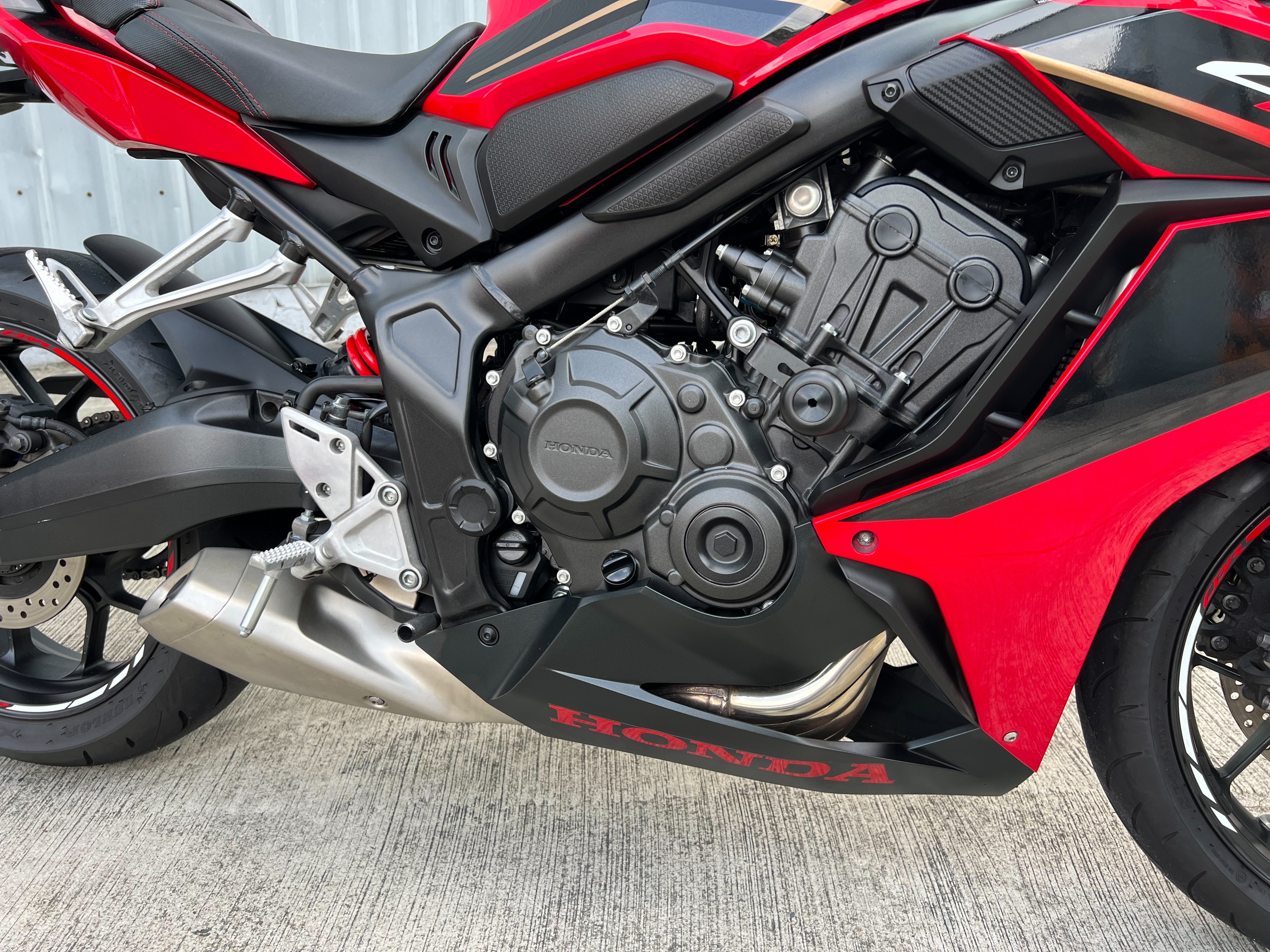 HONDA CBR650R - 中古/二手車出售中 2023年 台本車 CBR650R 基本改 原廠保固中 無摔 無事故 阿宏大型重機買賣 | 阿宏大型重機買賣