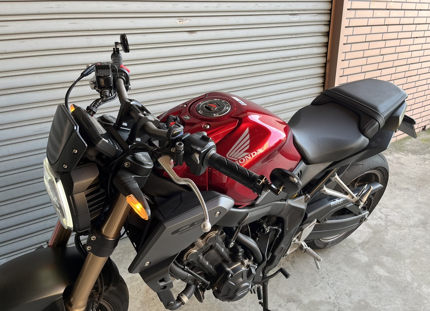 HONDA CB650R - 中古/二手車出售中 2022 台本 CB650R 低里程 頂級車況 | 個人自售