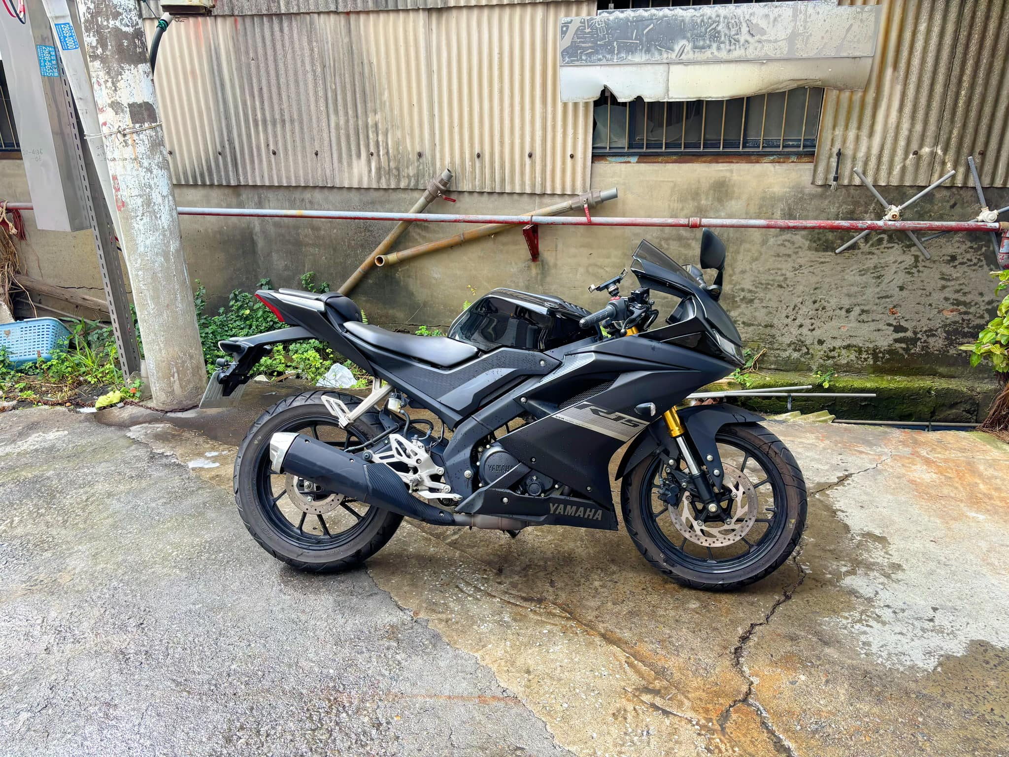 YAMAHA YZF-R15 - 中古/二手車出售中 YAMAHA R15V3 金倒叉 | 個人自售