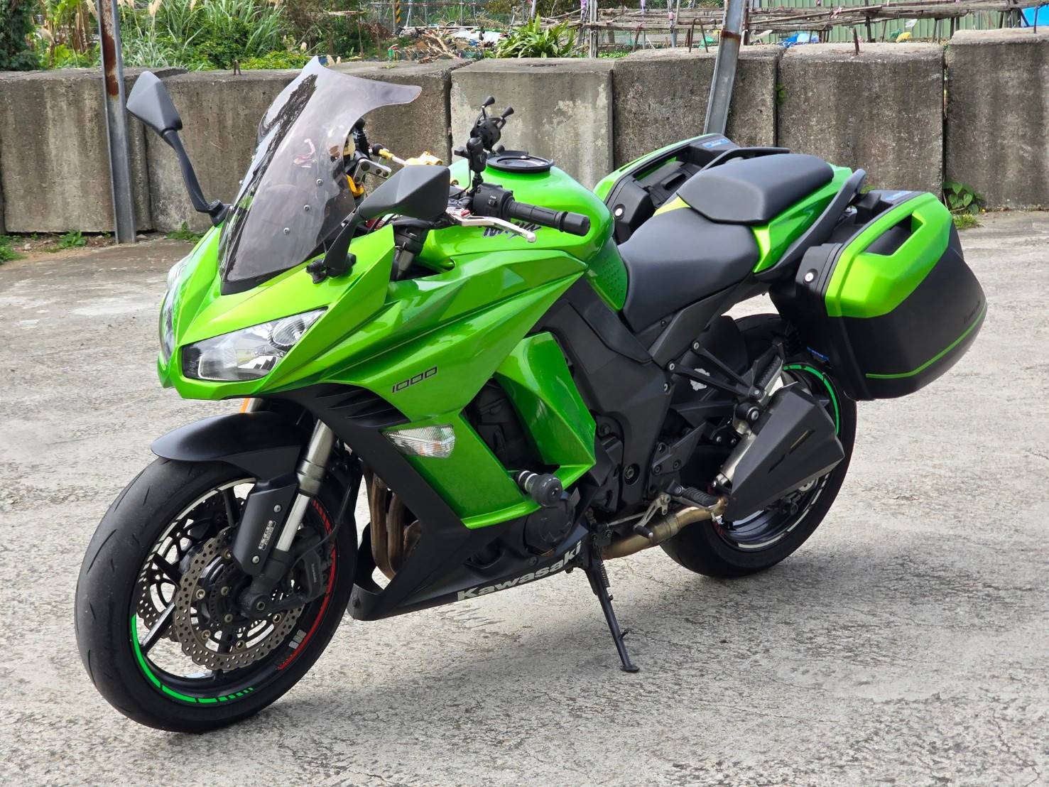 KAWASAKI NINJA1000 - 中古/二手車出售中 [出售] 2014年 KAWASAKI Z1000SX KTRC ABS 滑離 | 老爹重機