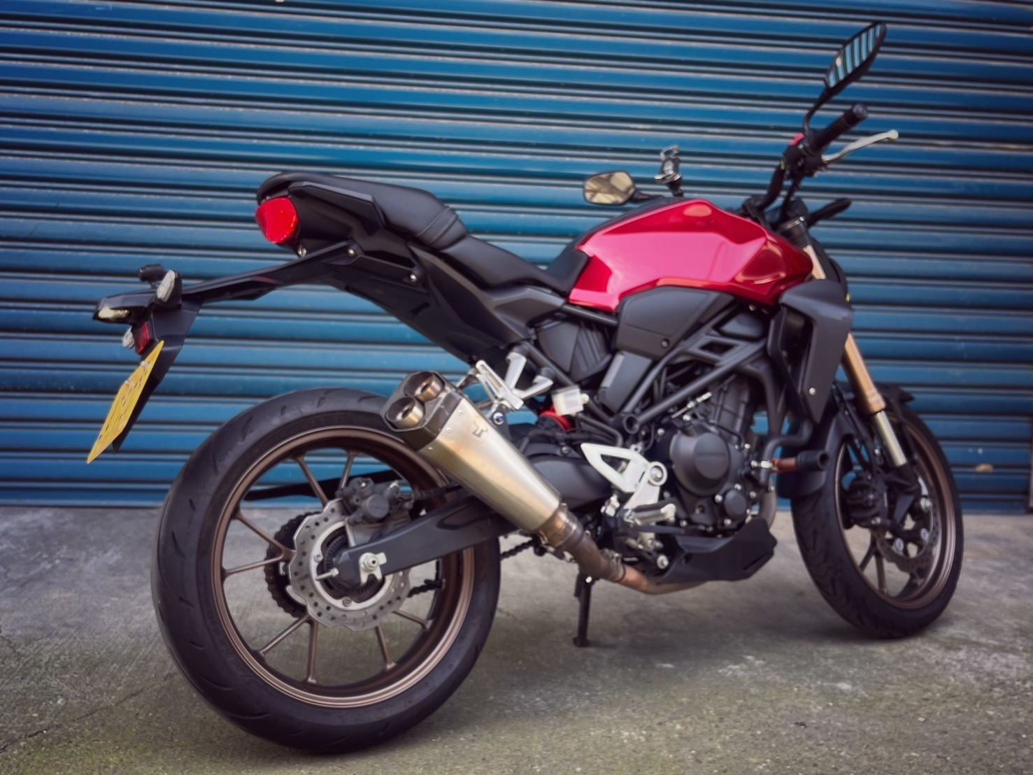 HONDA CB300R - 中古/二手車出售中 IXIL排氣管 行車記錄器 無摔車無事故 小資族二手重機買賣 | 小資族二手重機買賣