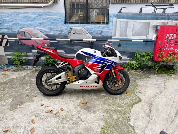 【個人自售】HONDA CBR600RR - 「Webike-摩托車市」 HONDA CBR600RR