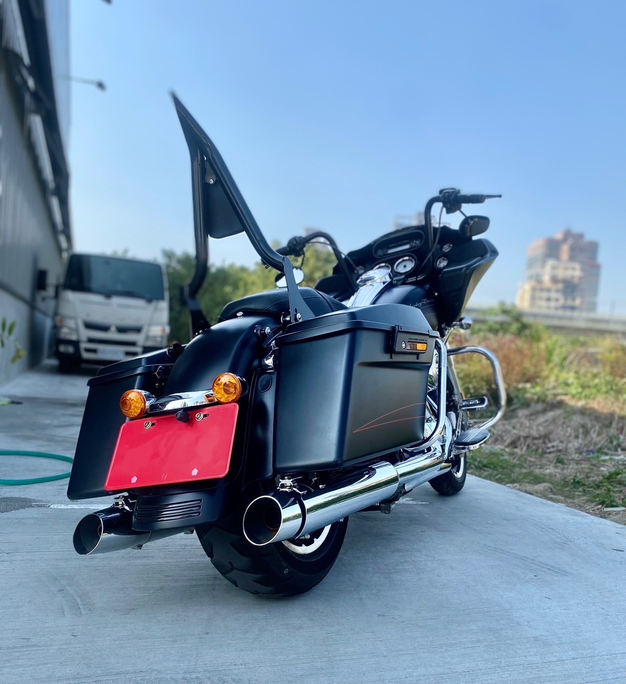 HARLEY-DAVIDSON FLTR Road Glide - 中古/二手車出售中 2012 Harley-Davidson Road Glide FLTRX 超美鯊魚頭 | 個人自售