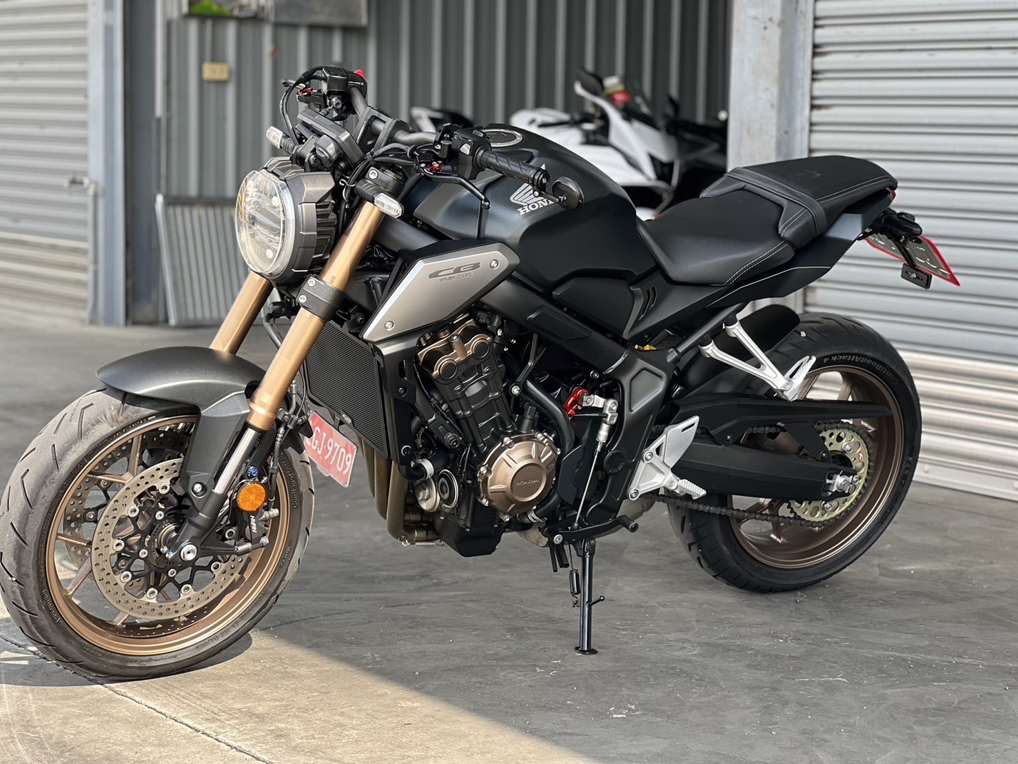 HONDA CB650R - 中古/二手車出售中 本田cb650r（全馬 快排 蠍管） | YSP 建興車業