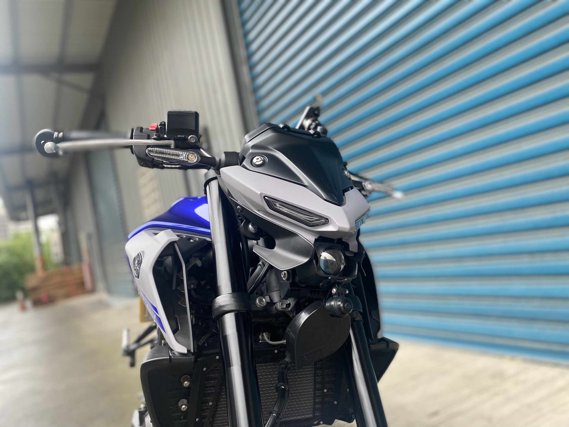 【Motoshen大聖二輪廣場】YAMAHA MT-03 - 「Webike-摩托車市」 21年MT03 改裝套件： 行車紀錄器 端子鏡 黑準手機架 USB行車充電 改裝尾段排氣管(原廠在)