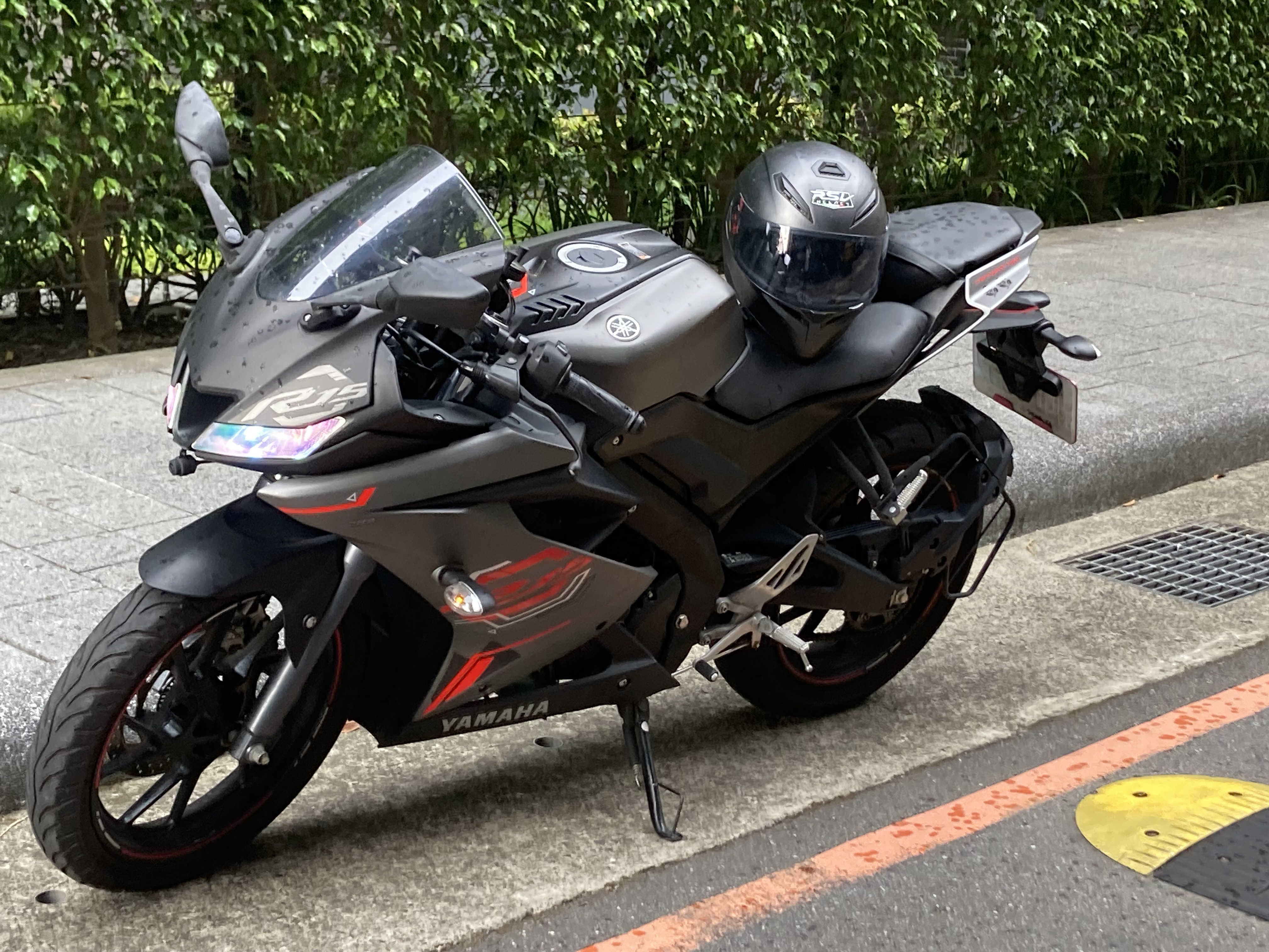 YAMAHA YZF-R15 - 中古/二手車出售中 Yamaha  R15 低哩程 車況好 定期保養 一手車 | 個人自售