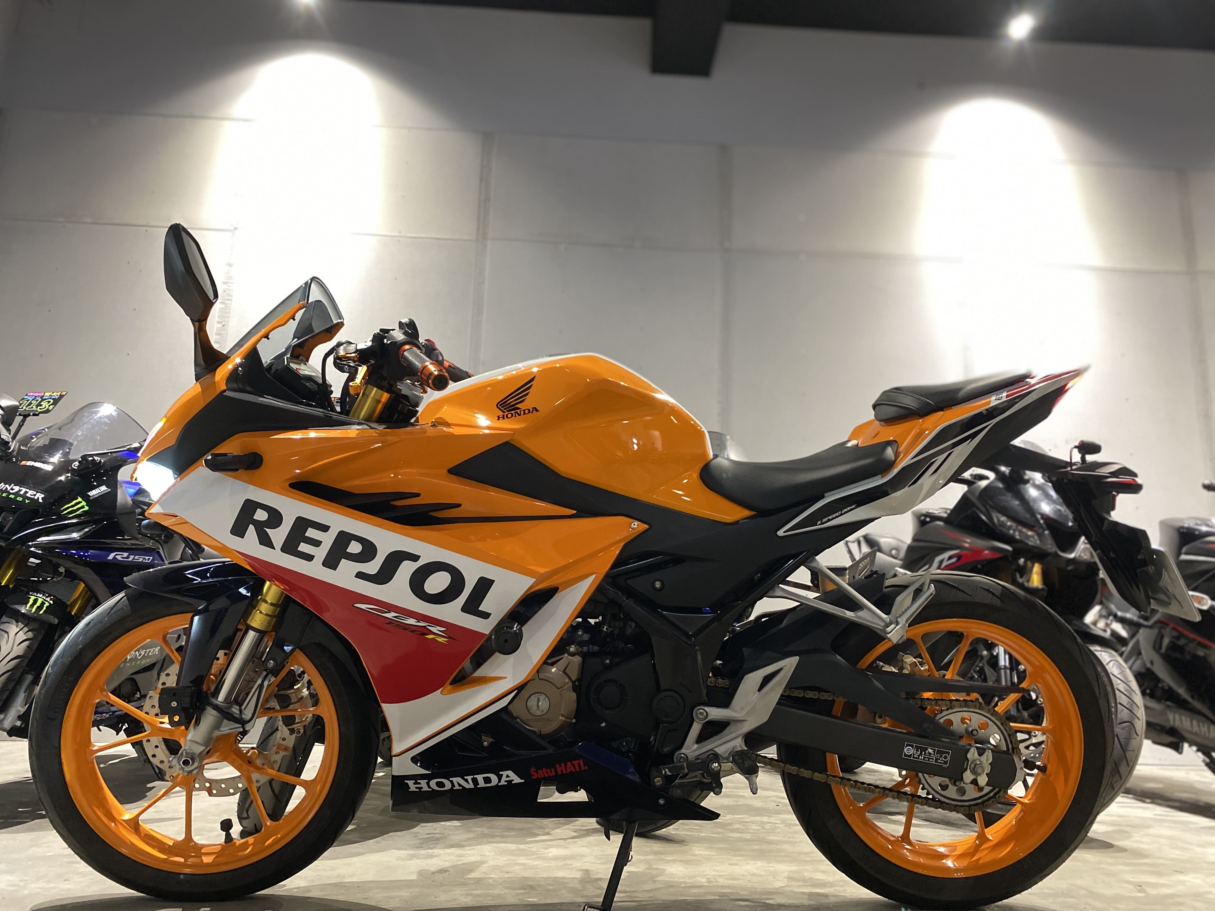 HONDA CBR150R - 中古/二手車出售中 2021年 HONDA CBR150R REPSOL/0元交車/分期貸款/車換車/線上賞車/到府交車 | 翊帆重車-Queena