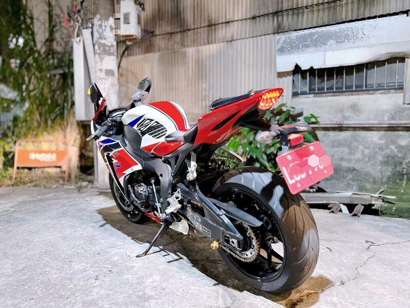 HONDA CBR1000RR Fire Blade - 中古/二手車出售中 HONDA CBR1000RR | 大蔡