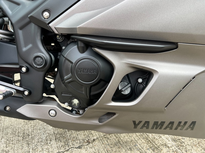 YAMAHA YZF-R3 - 中古/二手車出售中 2022年 R3 一手車 無摔 無事故 W!ZH腳踏後移 短牌架 阿宏大型重機買賣 | 阿宏大型重機買賣