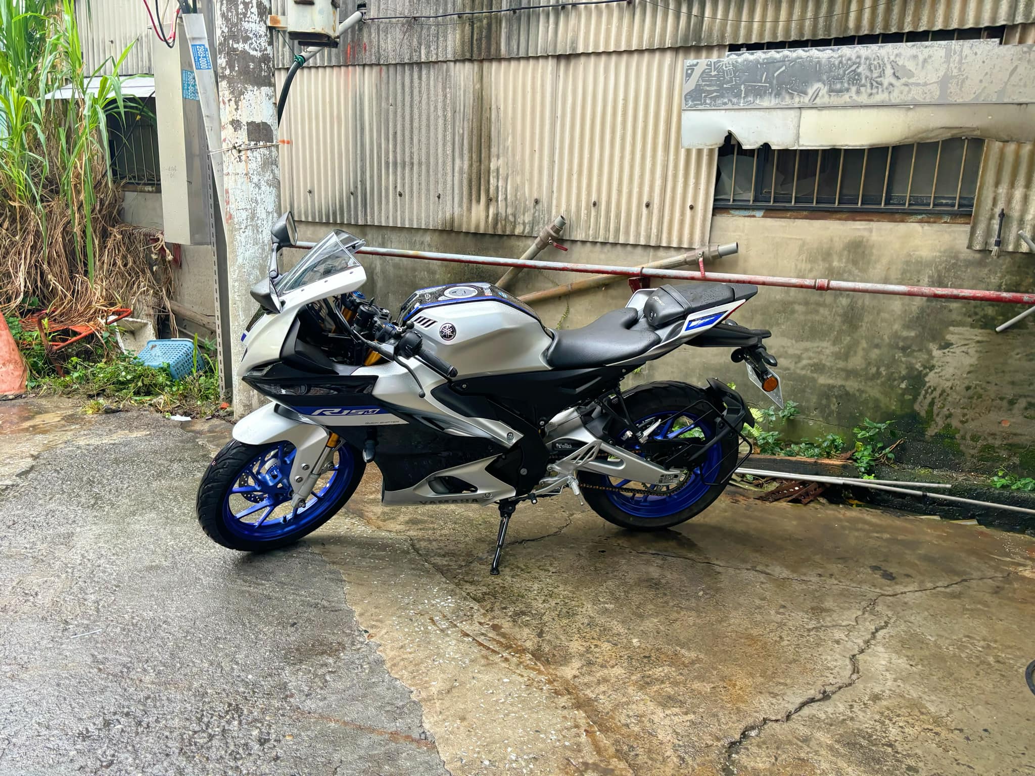 YAMAHA YZF-R15 - 中古/二手車出售中 YAMAHA R15M TFT 彩色儀表  | 個人自售