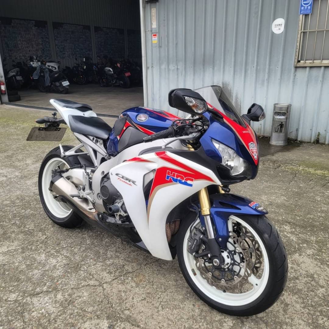 HONDA CBR1000RR Fire Blade - 中古/二手車出售中 HONDA CBR1000RR 無尾熊 | J.C.重車