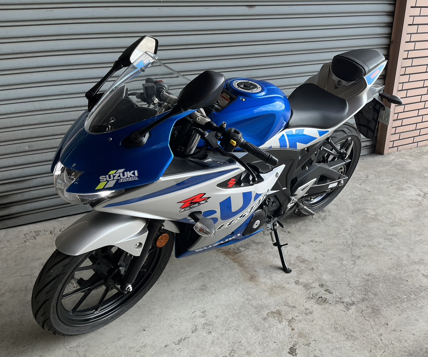 SUZUKI GSX-R150 - 中古/二手車出售中 小阿魯 GSX-R150 只跑300公里 keyless 免鑰匙 高轉熱血引擎 | 個人自售