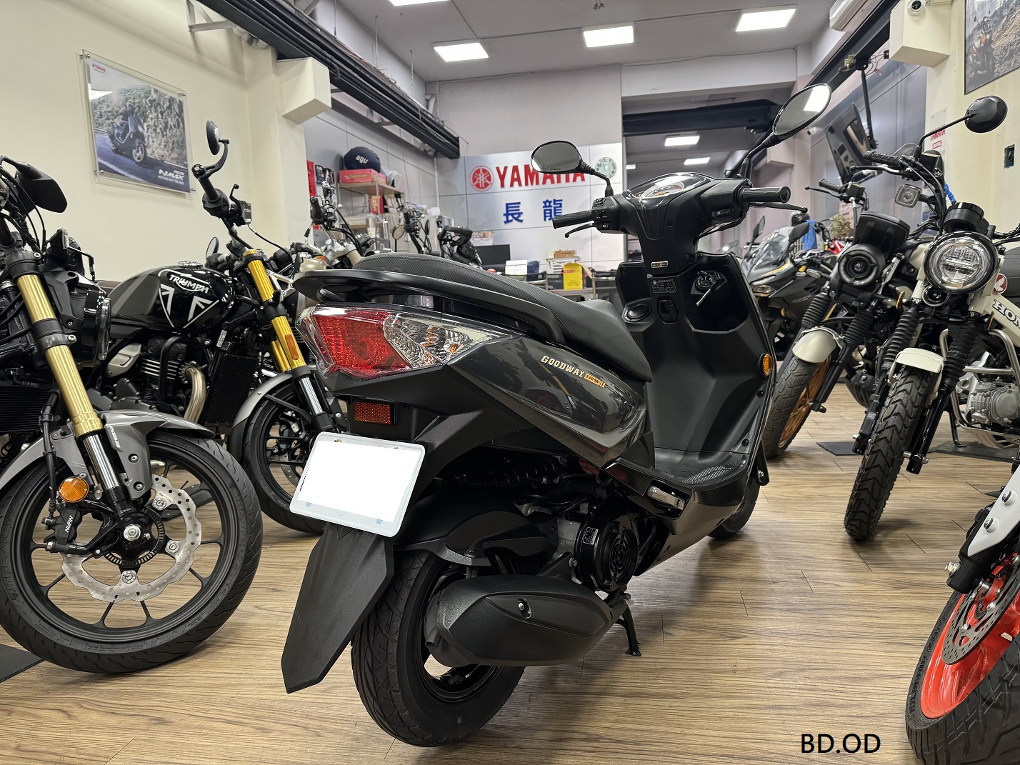 光陽 大地名流125 碟煞 - 中古/二手車出售中 【新竹長龍車業】KYMCO 光陽 大地名流 125 碟煞 | 新竹長龍車業行