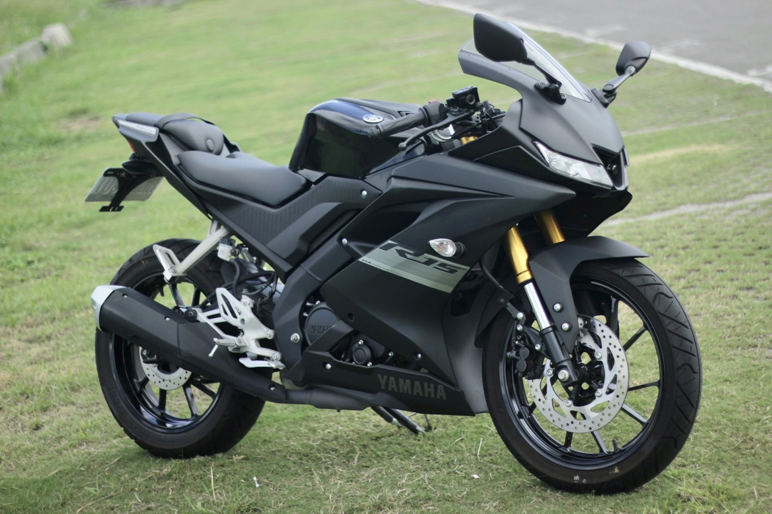 【個人自售】YAMAHA YZF-R15 - 「Webike-摩托車市」 2021 R15V3 低里程 實跑2500 一手車