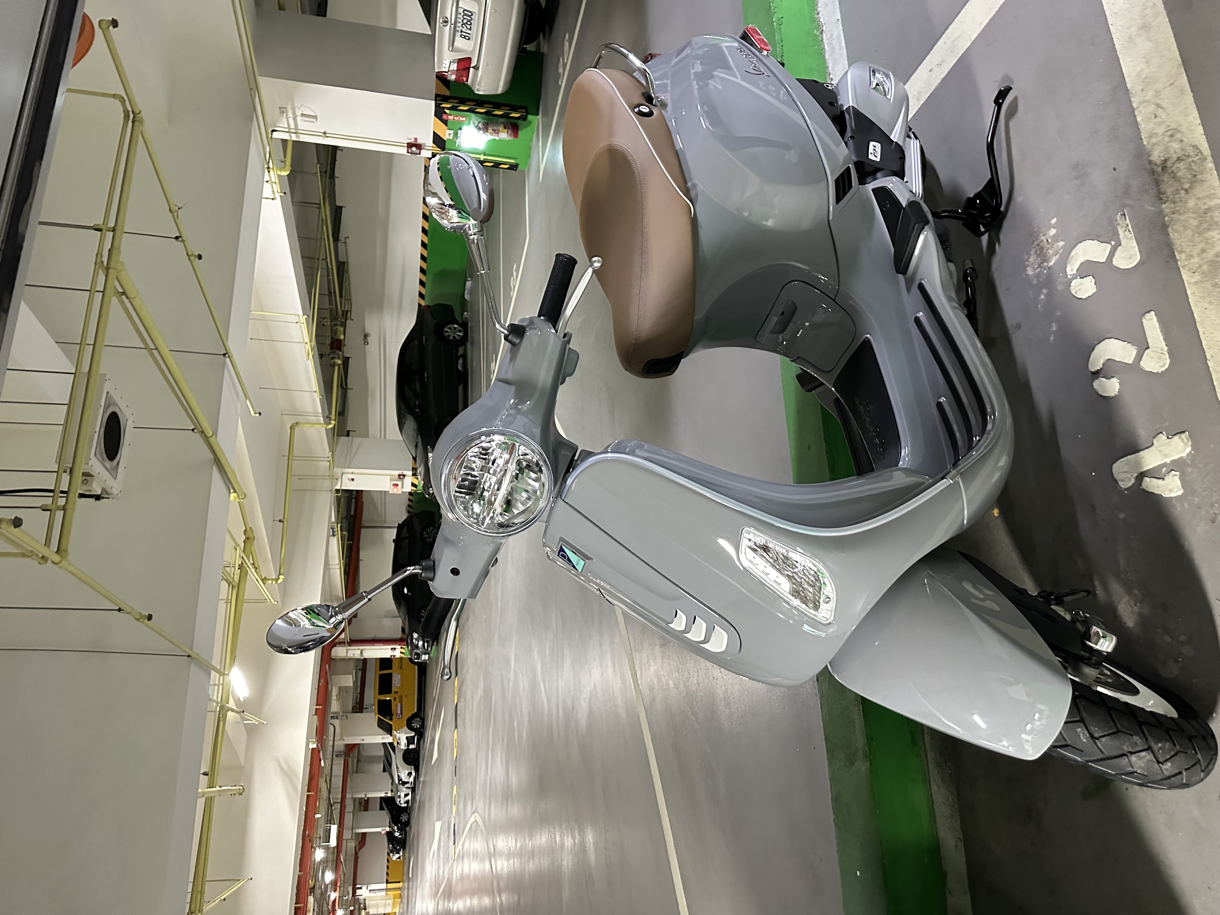 【個人自售】VESPA Vespa LX125 4T - 「Webike-摩托車市」 全新車 風暴灰 無改裝 誠可小議 本身從事金融業可協助辦理貸款