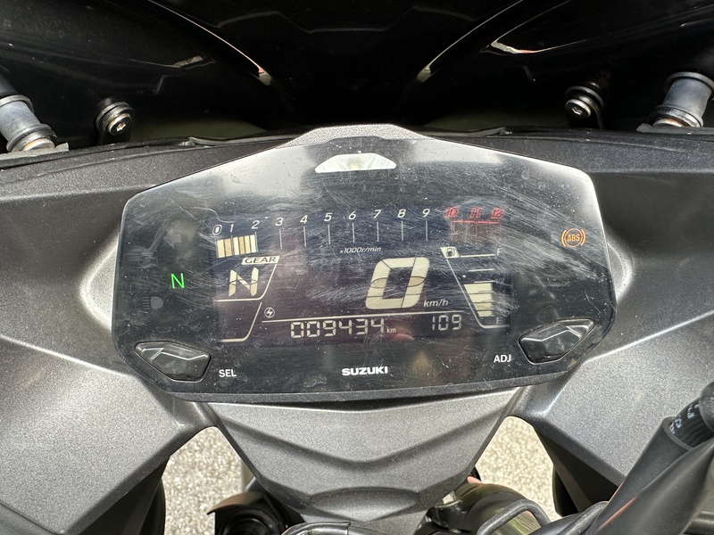 SUZUKI GIXXER 250 SF - 中古/二手車出售中 SUZUKI GIXXER SF250 阿魯250 輕擋車 仿賽 | 輪泰車業